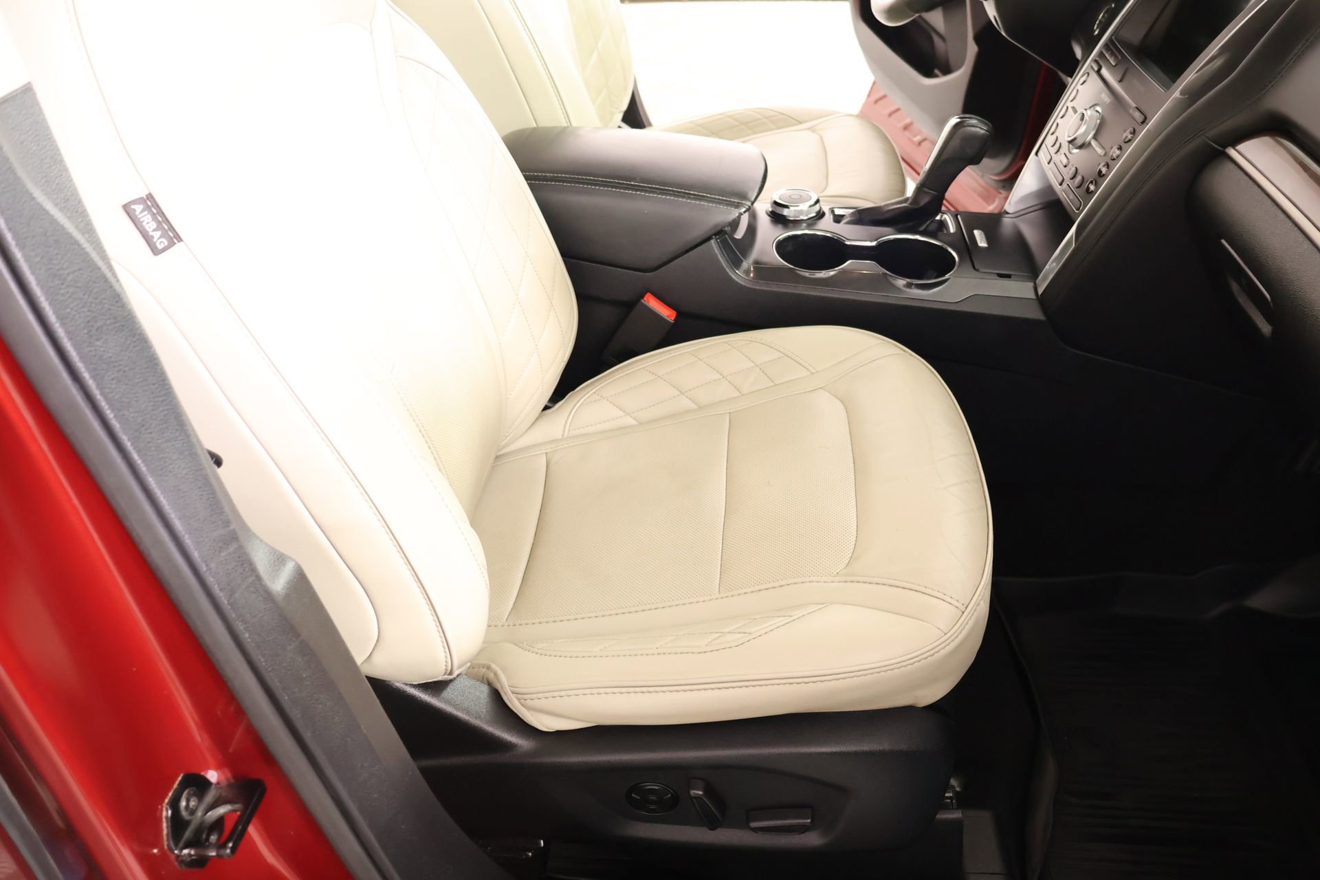 Used 2019 Ford Explorer Platinum AWD/4WD image 15