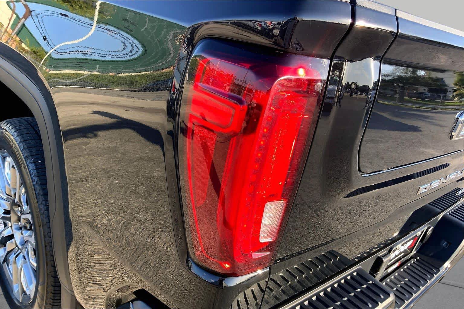 Used 2025 GMC Sierra 1500 Denali Ultimate AWD/4WD image 29