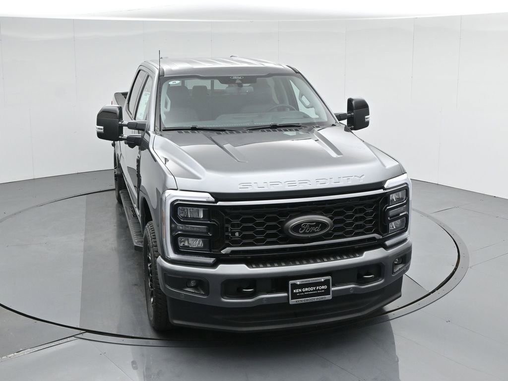 New 2026 Ford F250 Lariat w/ Black Appearance Package image 39