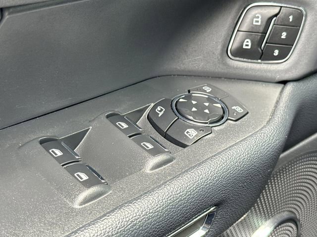 Used 2024 Ford Expedition XLT RWD image 30
