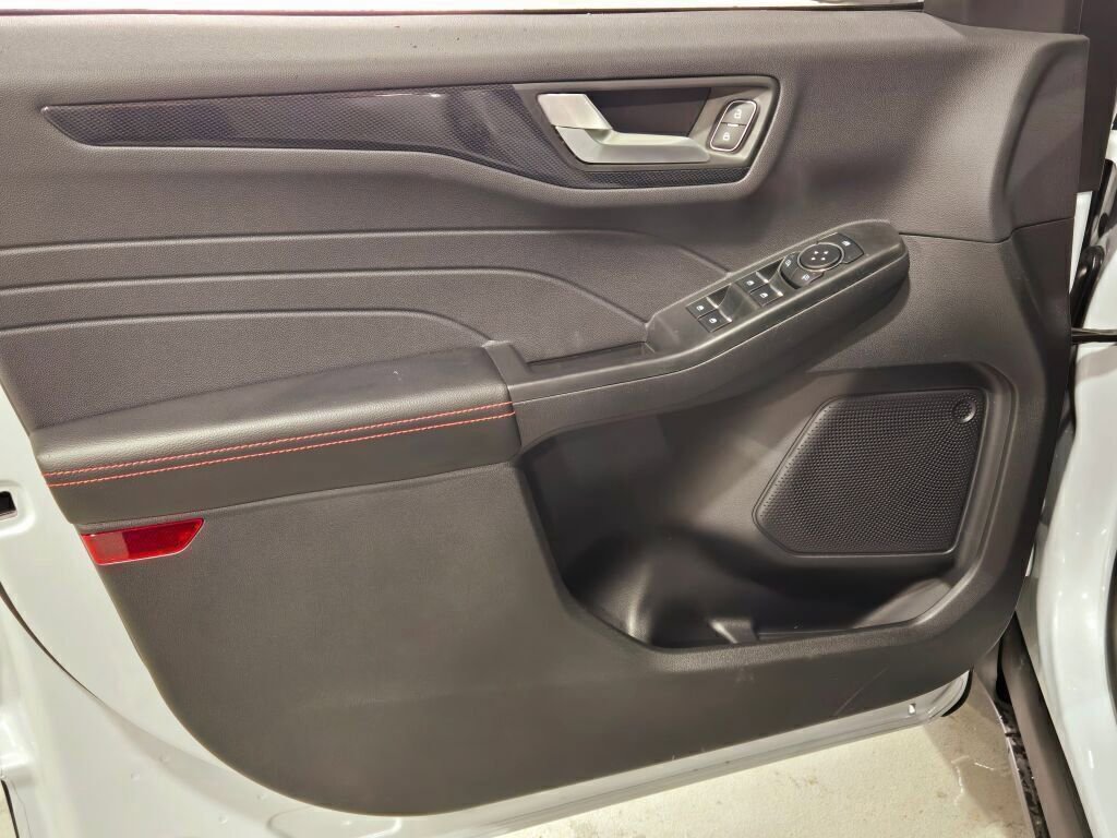 New 2025 Ford Escape ST-Line w/ Tech Pack #1 image 25