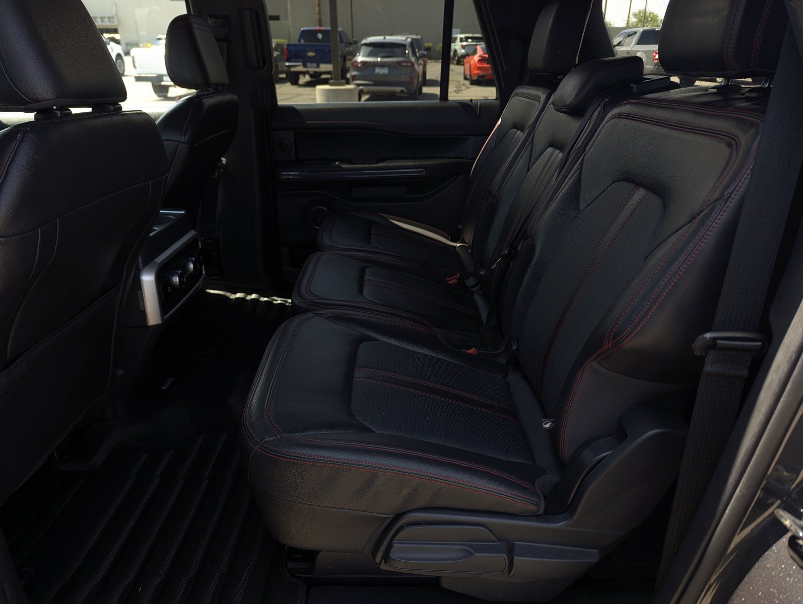 Certified 2022 Ford Expedition Max Limited AWD/4WD image 8