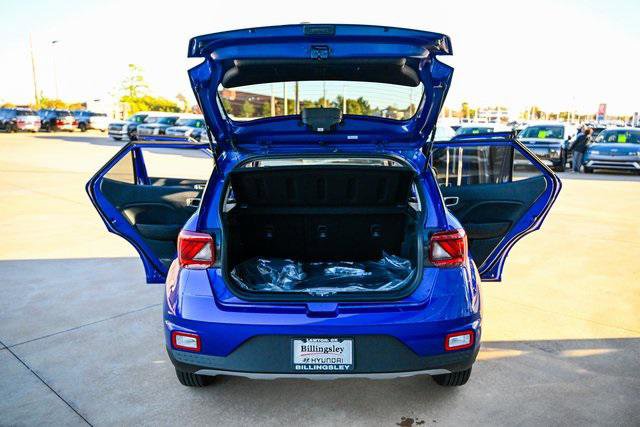 New 2026 Hyundai Venue SE image 17