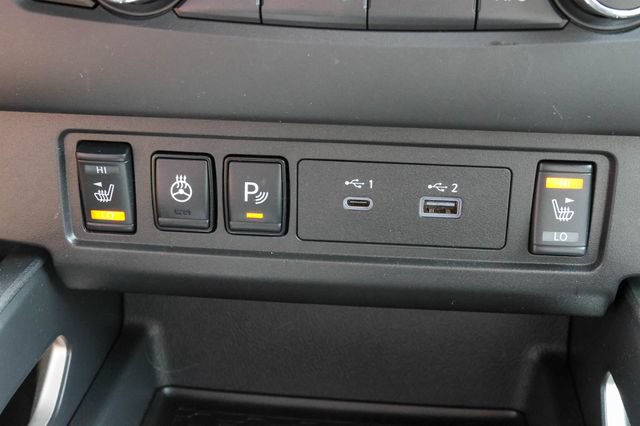 Used 2025 Nissan Frontier SV w/ SV Convenience Package AWD/4WD image 23