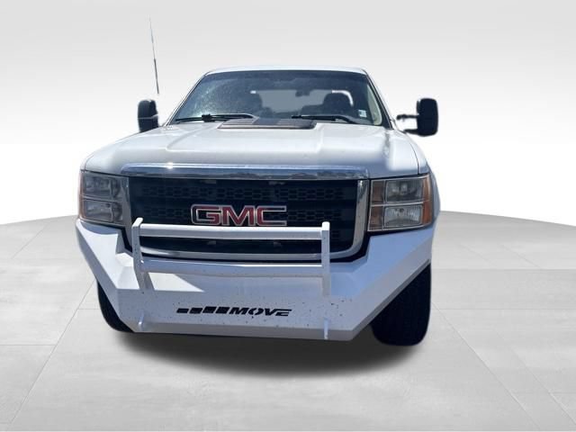 Used 2011 GMC Sierra 3500 W/T AWD/4WD image 4