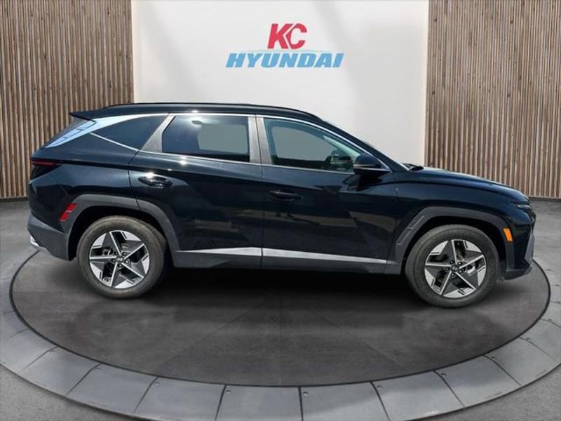 Used 2025 Hyundai Tucson SEL image 4