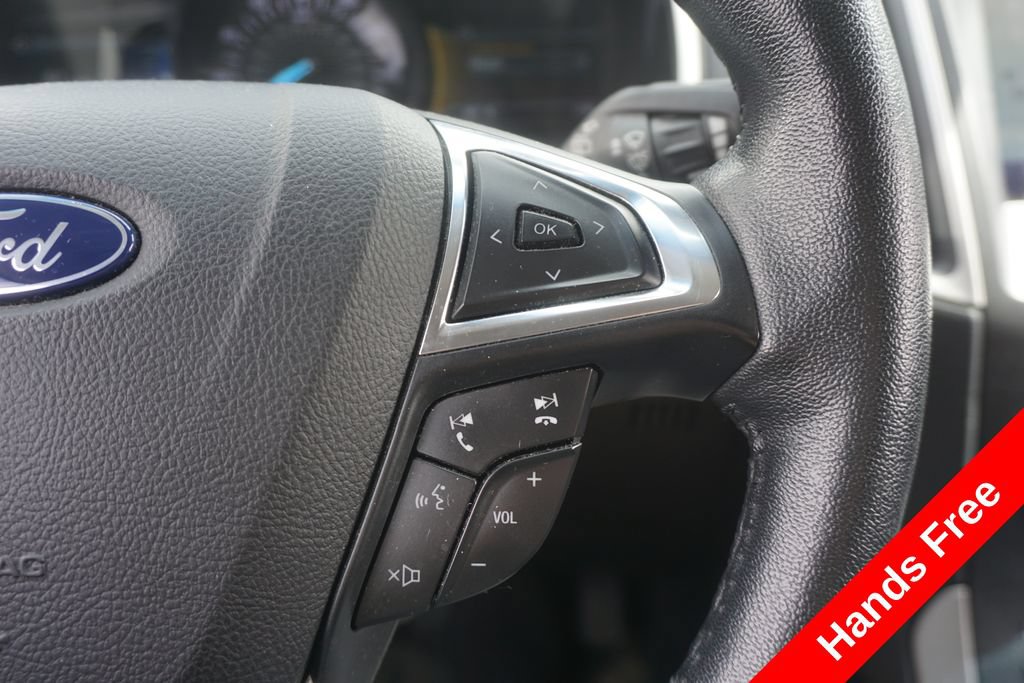 Used 2020 Ford Edge SEL w/ Convenience Package AWD/4WD image 4
