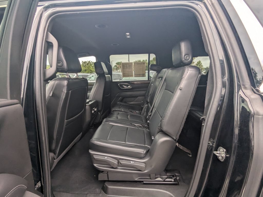 Used 2022 GMC Yukon XL SLE w/ Gmc Pro Safety Plus Package RWD image 25