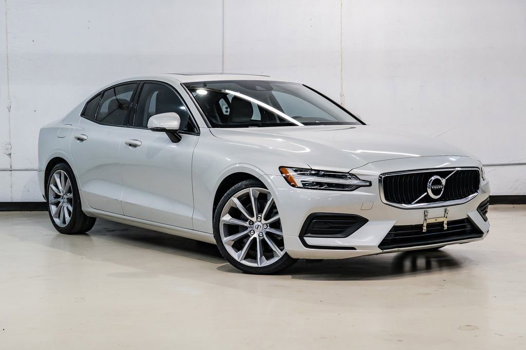 Used 2019 Volvo S60 T5 Momentum w/ Premium Package image 7