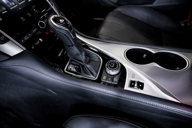 Used 2022 INFINITI Q60 3.0t Luxe w/ Essential Package AWD/4WD image 25