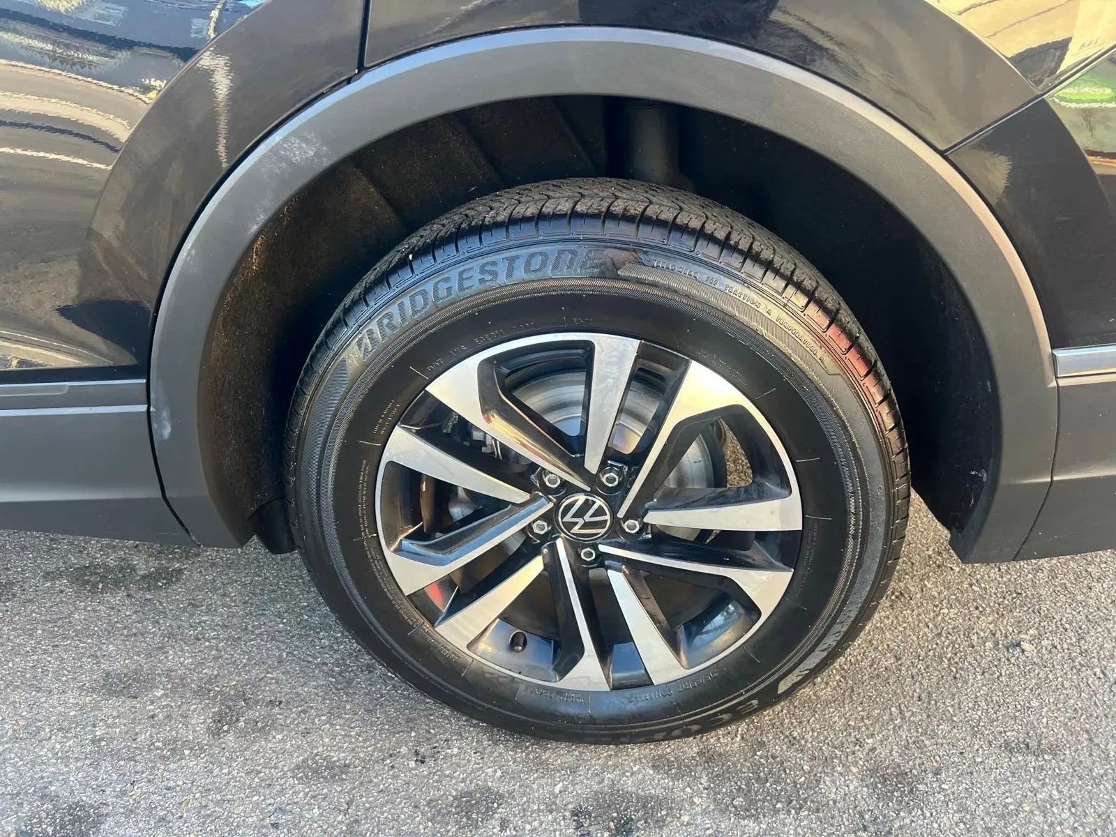 Used 2022 Volkswagen Tiguan S image 11