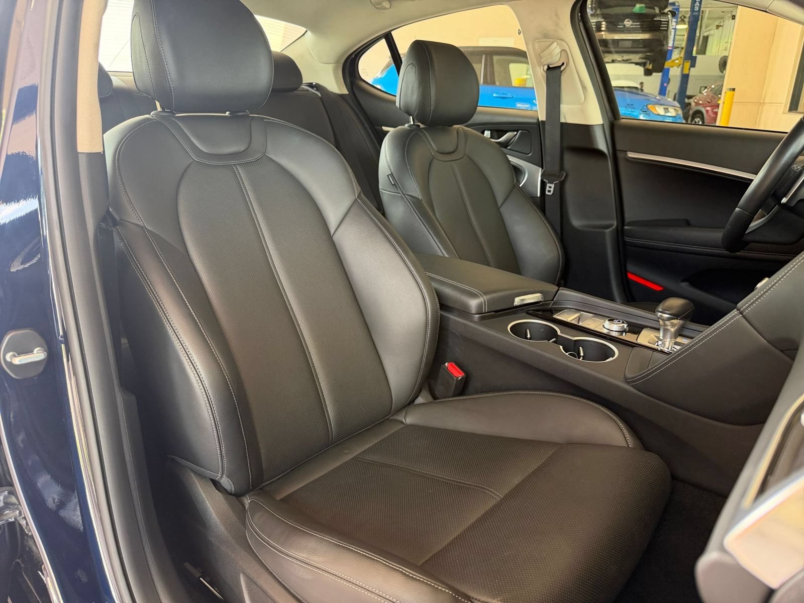 Used 2026 Genesis G70 2.5T RWD image 32