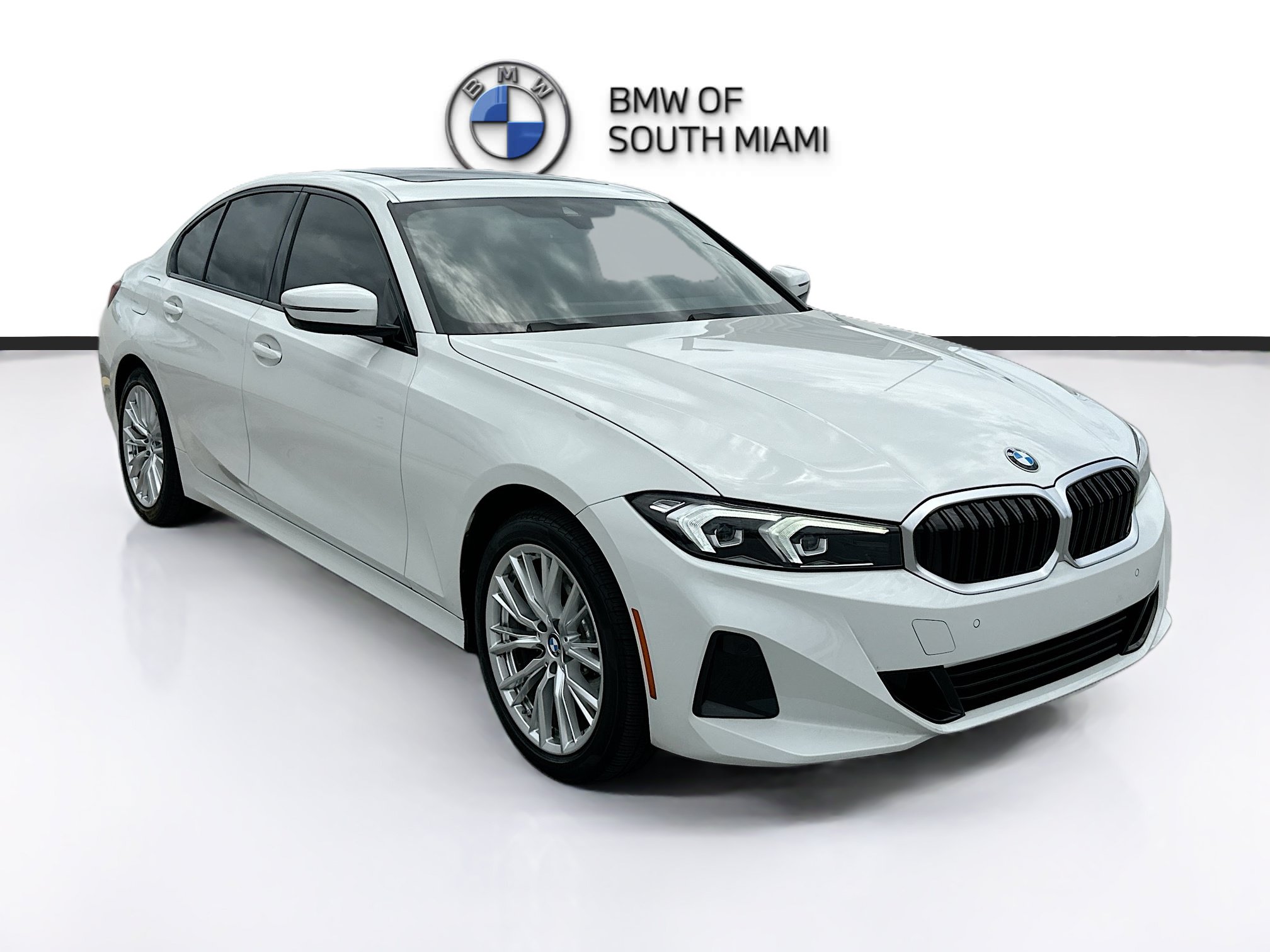 Certified 2023 BMW 330i Sedan w/ Convenience Package RWD image 1