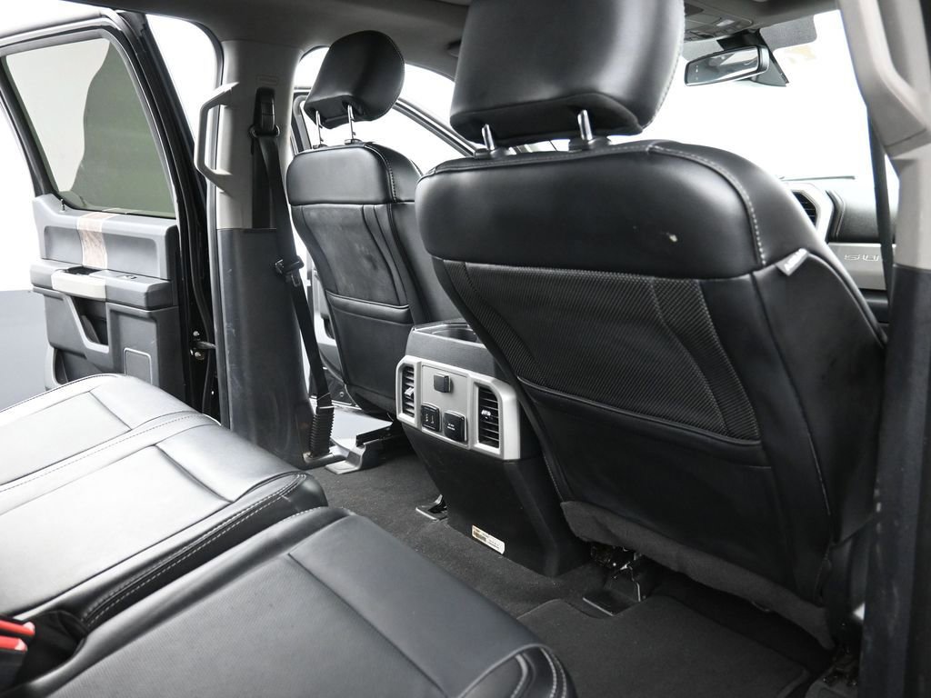 Used 2019 Ford F250 Lariat w/ Lariat Ultimate Package AWD/4WD image 12