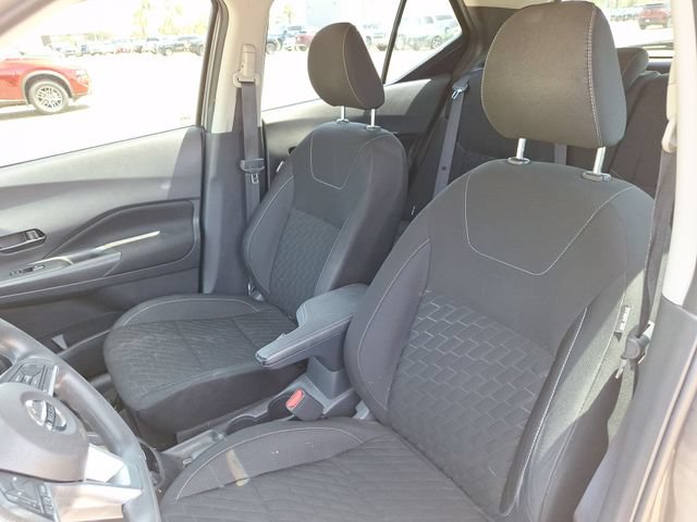 Used 2021 Nissan Kicks S FWD image 9
