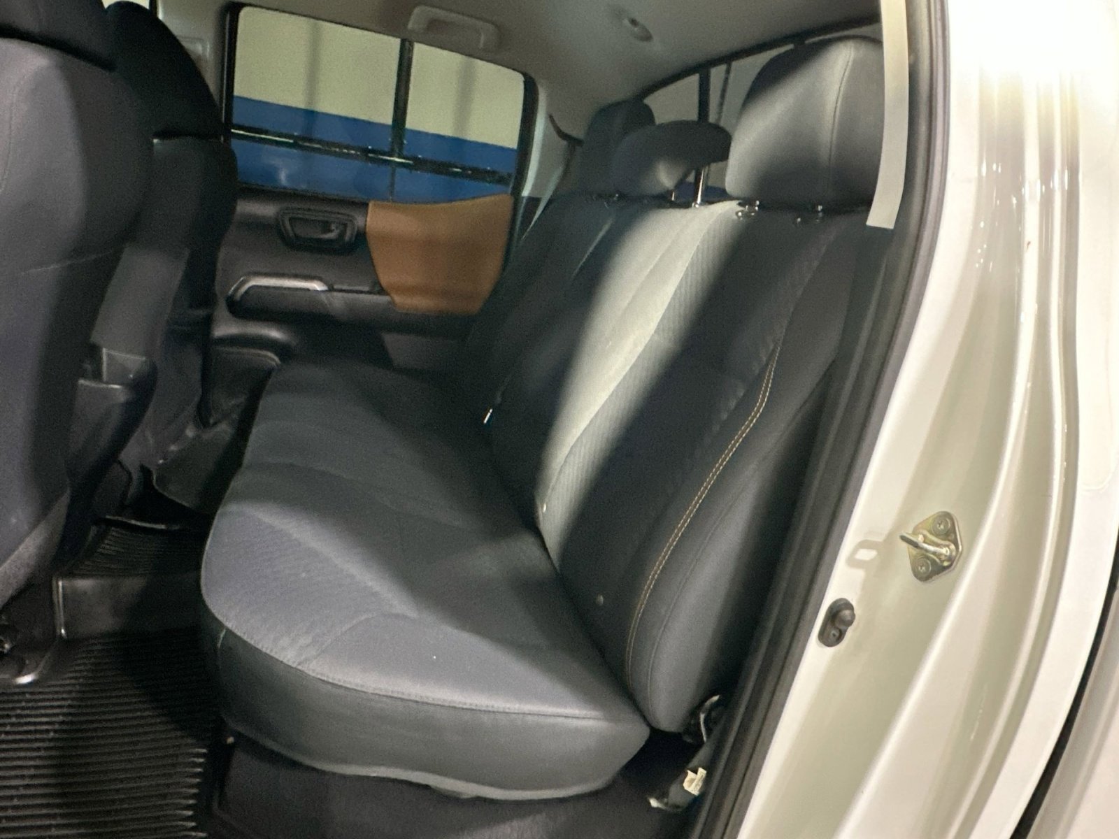 Used 2020 Toyota Tacoma SR5 image 29