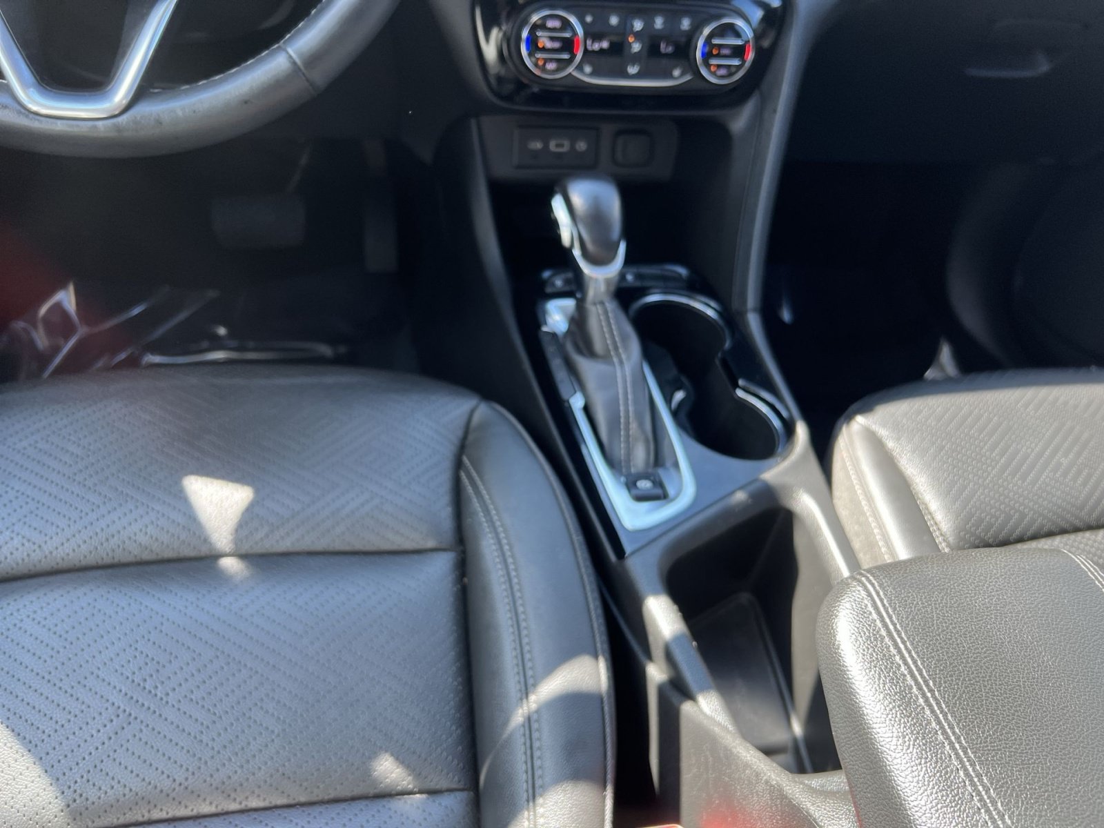 Used 2023 Buick Encore GX Essence w/ Experience Buick Package AWD/4WD image 22