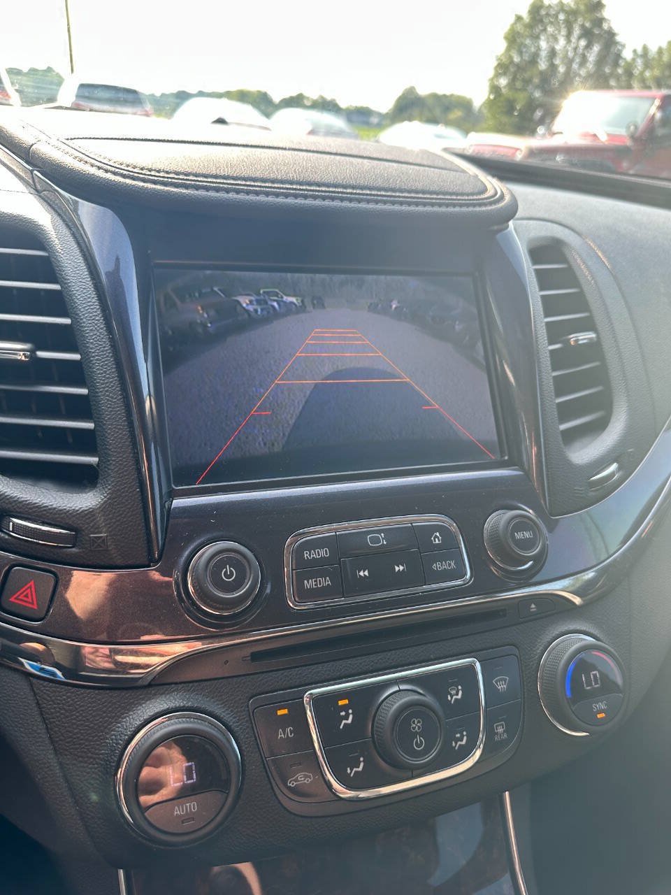 Used 2014 Chevrolet Impala LT w/ Convenience Package FWD image 22