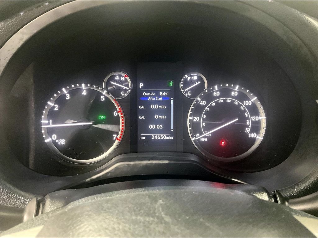 Used 2022 Lexus GX 460 Premium w/ Accessory Package AWD/4WD image 26