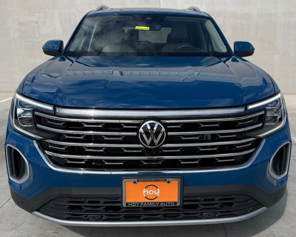Certified 2025 Volkswagen Atlas SEL image 2