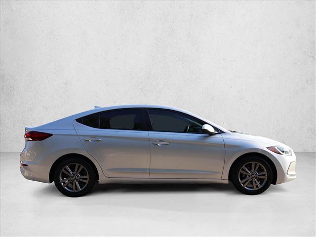 Used 2017 Hyundai Elantra SE FWD image 4