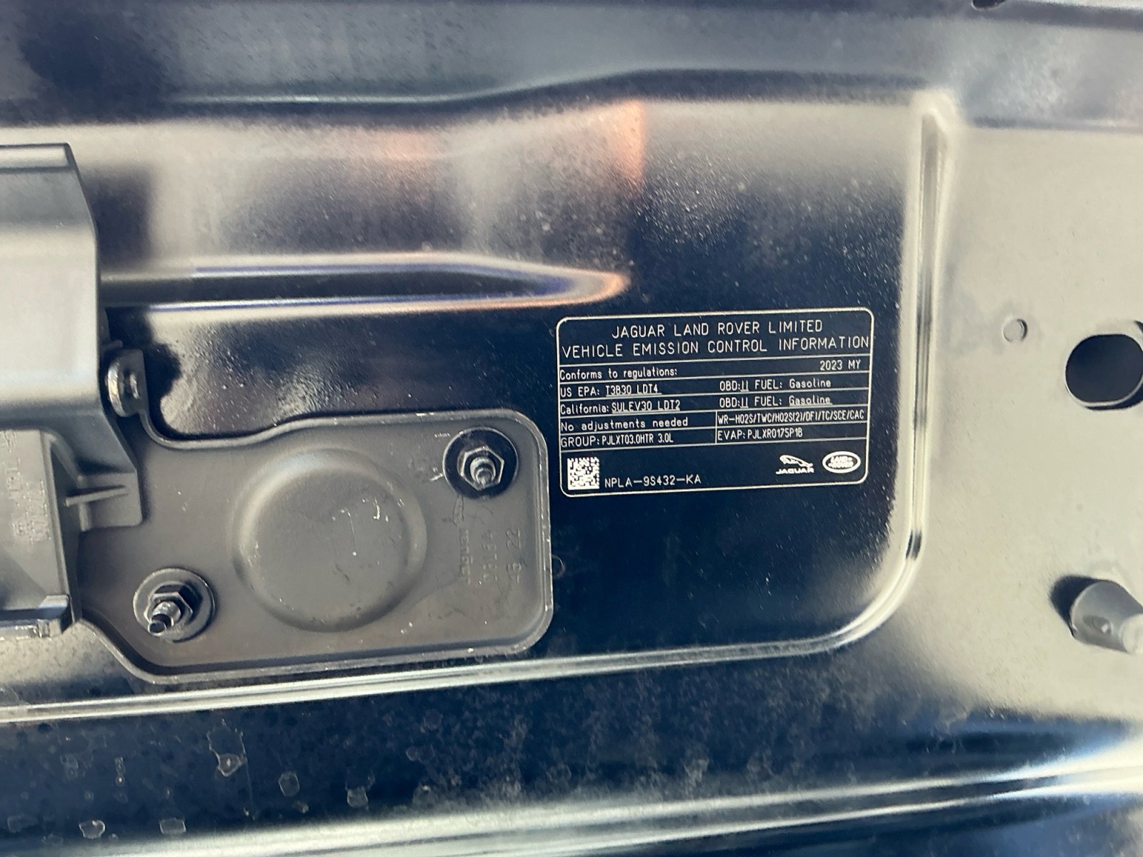 Used 2023 Land Rover Defender 110 X image 24