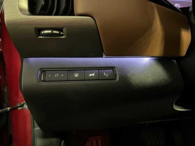 Certified 2022 Nissan Pathfinder Platinum w/ Cargo Package image 18