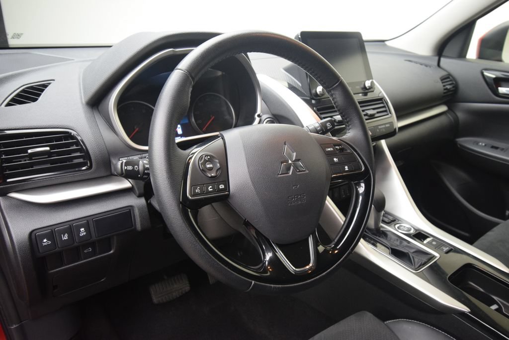 Used 2025 Mitsubishi Eclipse Cross SE AWD/4WD image 12