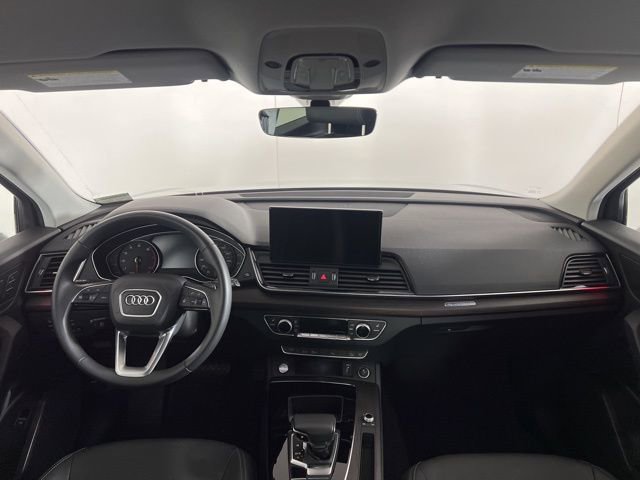 Used 2023 Audi Q5 2.0T Premium w/ Convenience Package image 18
