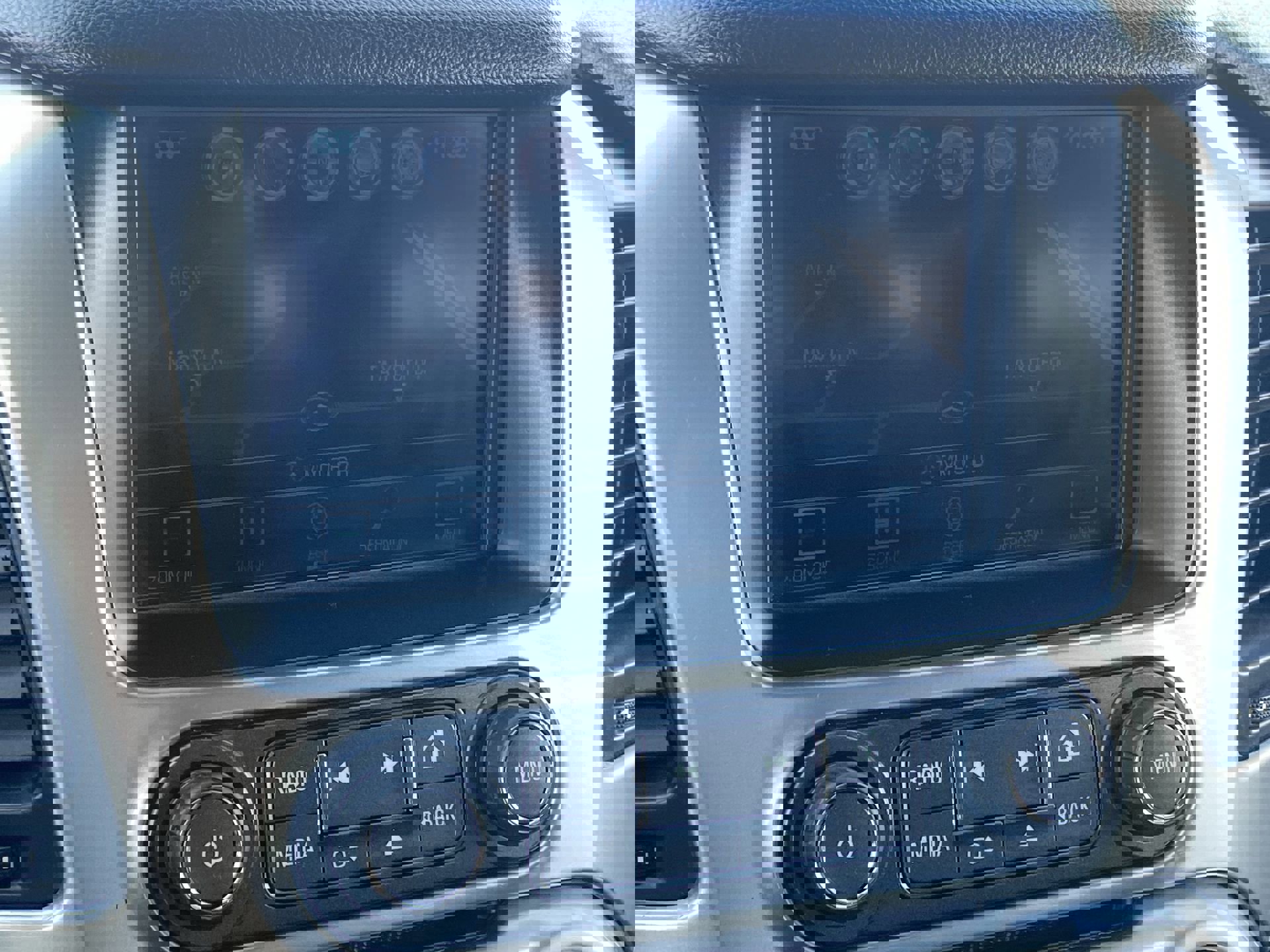 Used 2016 Chevrolet Tahoe LTZ image 18