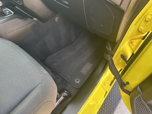 Used 2023 Jeep Wrangler Sahara w/ Cold Weather Group image 13