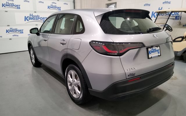 Used 2023 Honda HR-V LX image 7