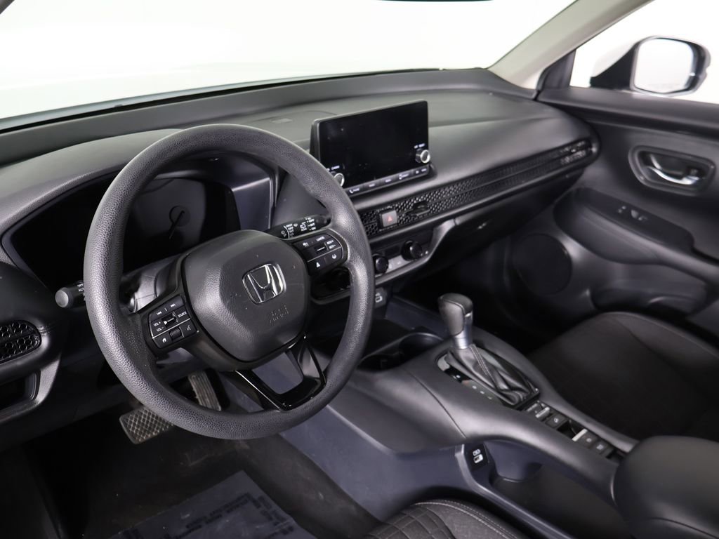 Used 2023 Honda HR-V LX image 23