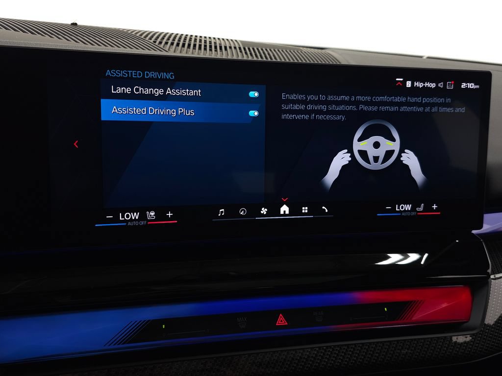 Used 2026 BMW M5 Touring AWD/4WD image 31