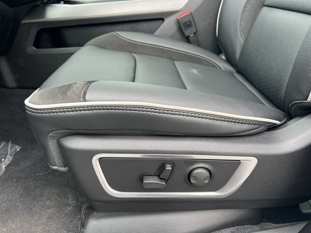 New 2026 RAM 1500 Laramie AWD/4WD image 12