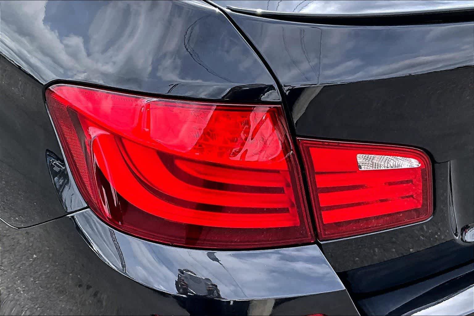 Used 2013 BMW M5 RWD image 32