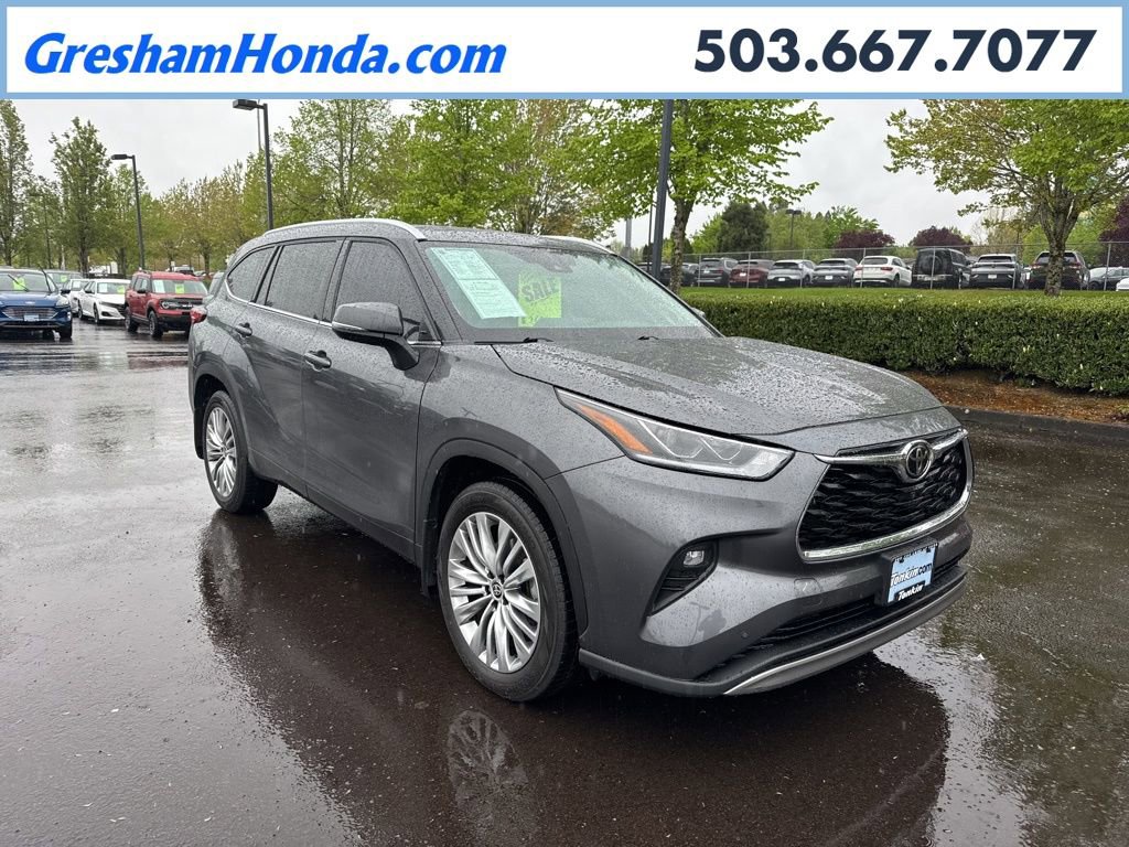 Used 2022 Toyota Highlander Platinum