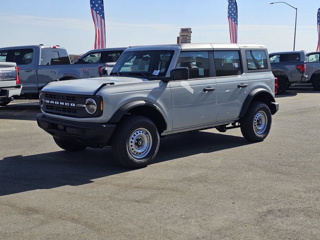 New 2026 Ford Bronco 4-Door AWD/4WD image 4