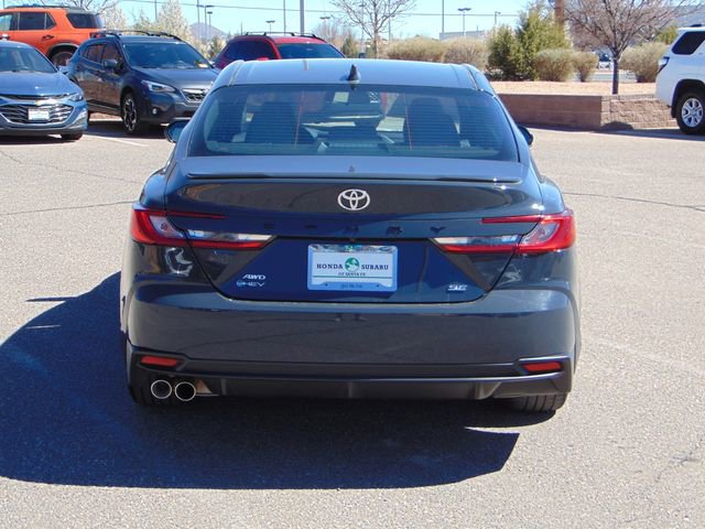Used 2025 Toyota Camry SE image 5