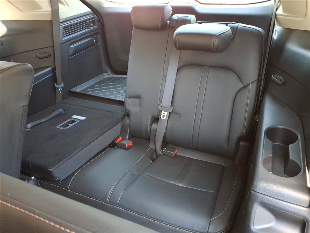 Used 2024 MAZDA CX-90 3.3 Turbo w/ Preferred Plus AWD/4WD image 15