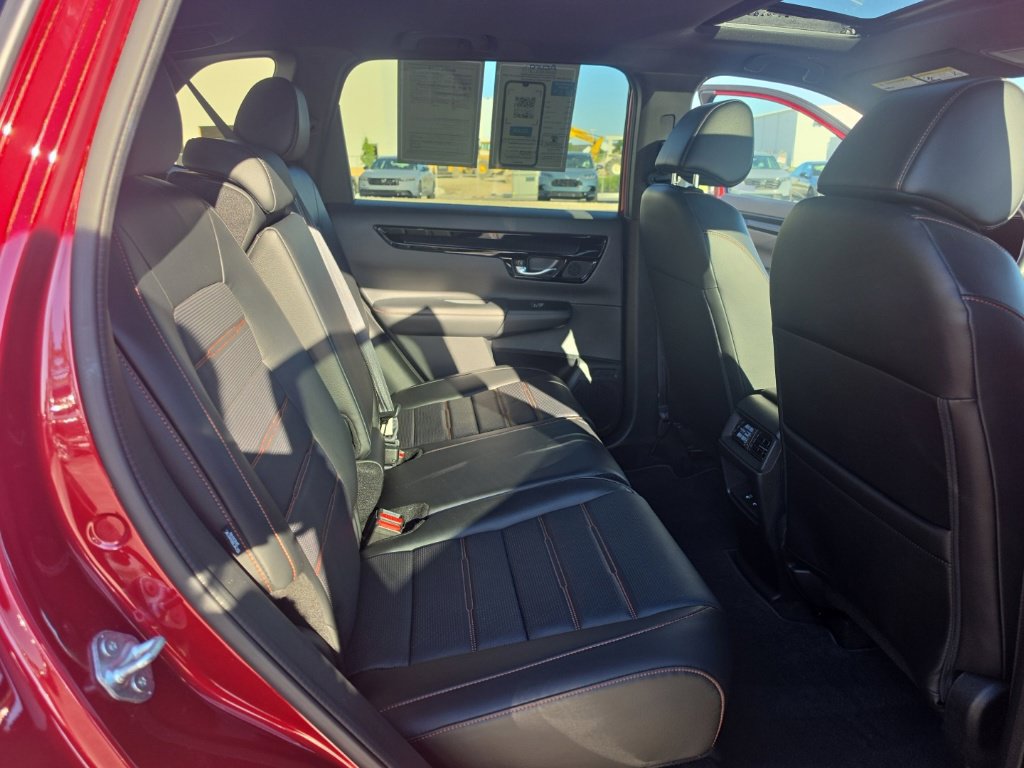 Used 2025 Honda CR-V Sport Touring image 27