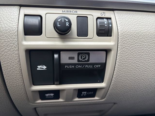 Used 2014 Subaru Legacy 2.5i AWD/4WD image 17
