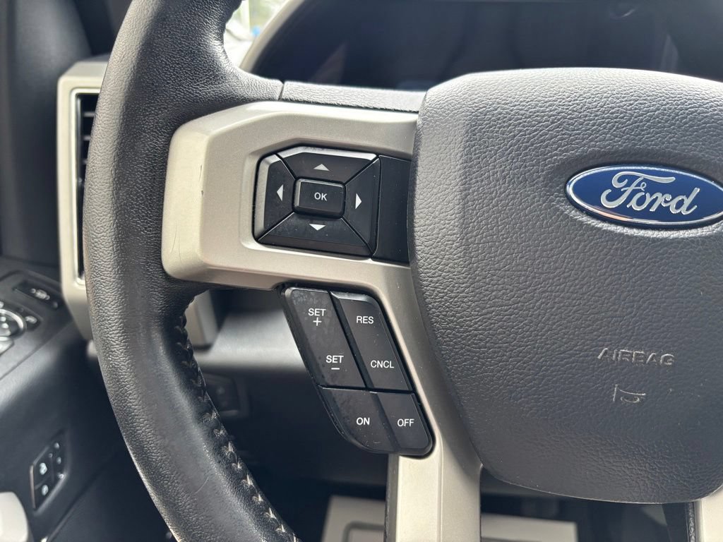 Used 2019 Ford F250 Lariat w/ Lariat Ultimate Package AWD/4WD image 28