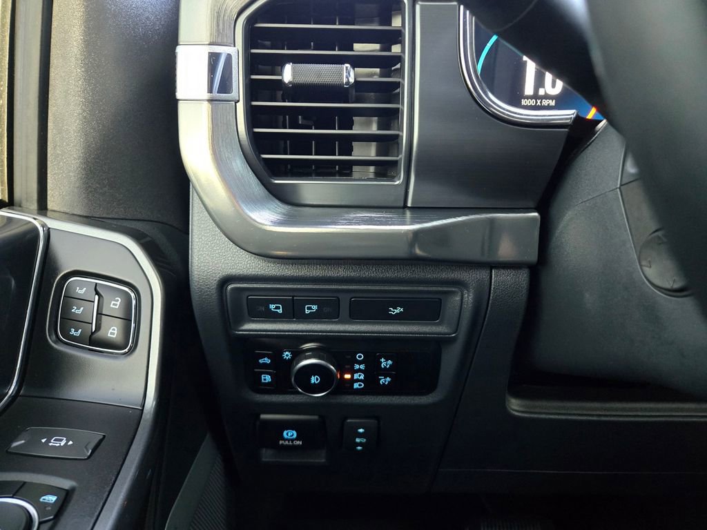 Used 2023 Ford F150 Lariat w/ Equipment Group 502A High image 22