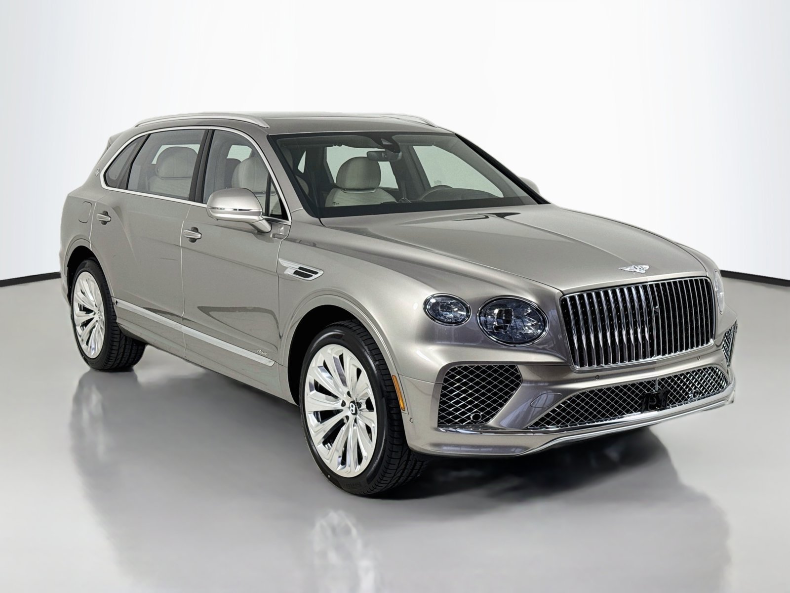 Used 2026 Bentley Bentayga Extended Wheelbase AWD/4WD image 1
