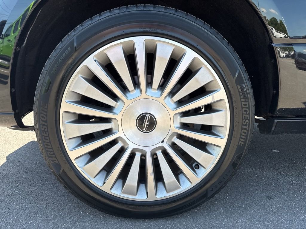 Used 2017 Lincoln Navigator L Reserve AWD/4WD image 17