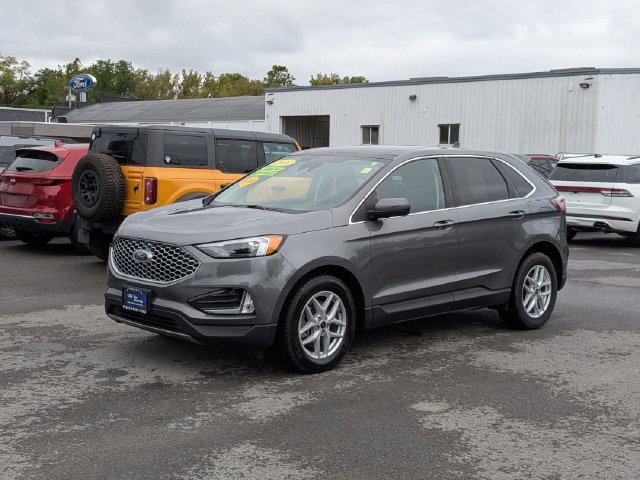 Used 2024 Ford Edge SEL w/ Convenience Package AWD/4WD image 5