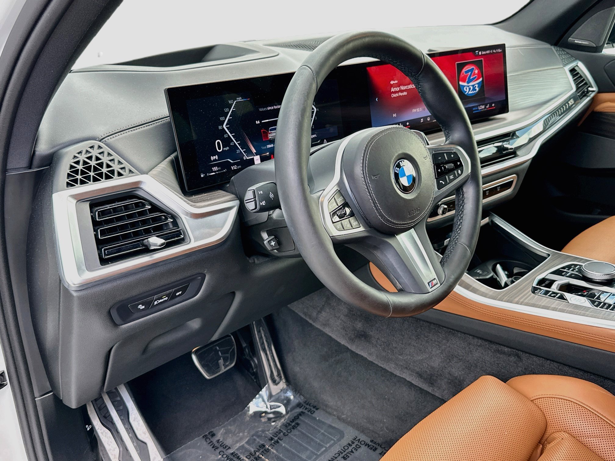 Used 2024 BMW X5 sDrive40i w/ M Sport Package RWD image 9
