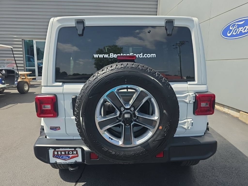 Used 2022 Jeep Wrangler Unlimited Sahara w/ LED Lighting Group AWD/4WD image 8