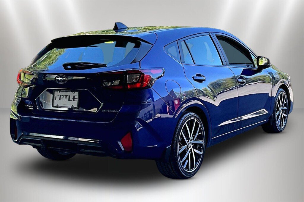 Certified 2024 Subaru Impreza 2.0i Sport AWD/4WD image 5